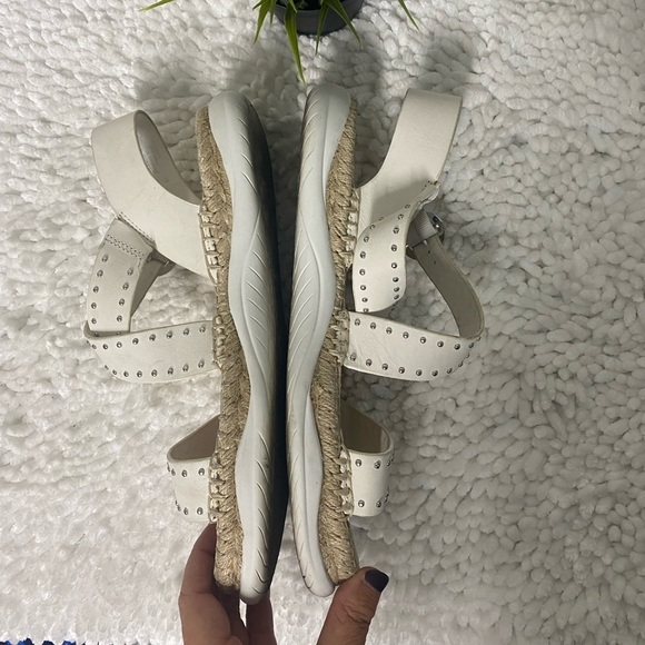 Sam Edelman Janette Sandals, White Leather and Silver, 9.5 - Picture 8 of 12